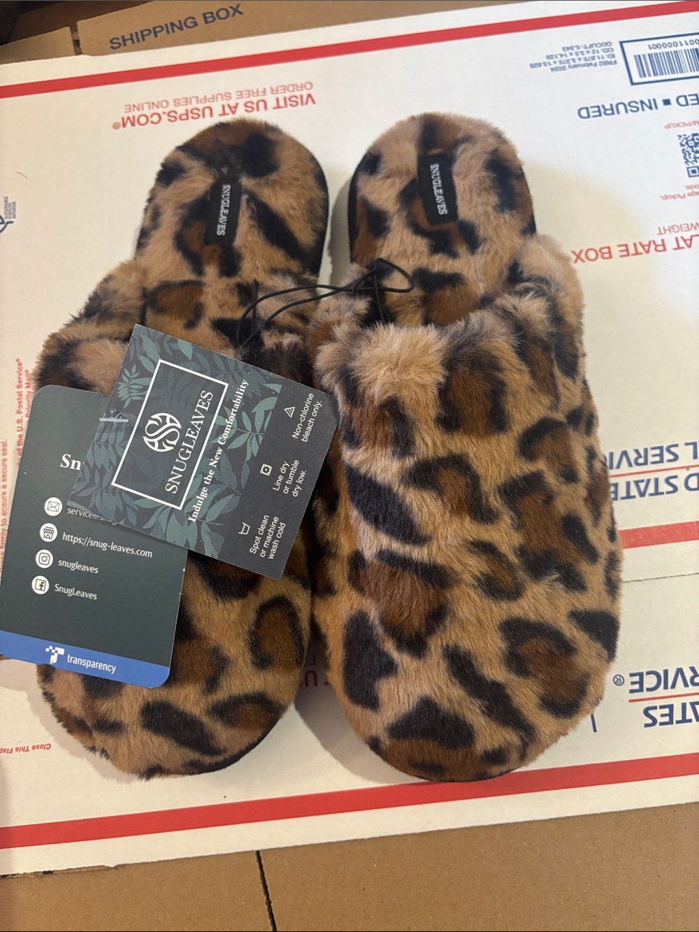 NWT SnugLeaves Women’s Leopard Faux Fur Slip-Ons - Brown